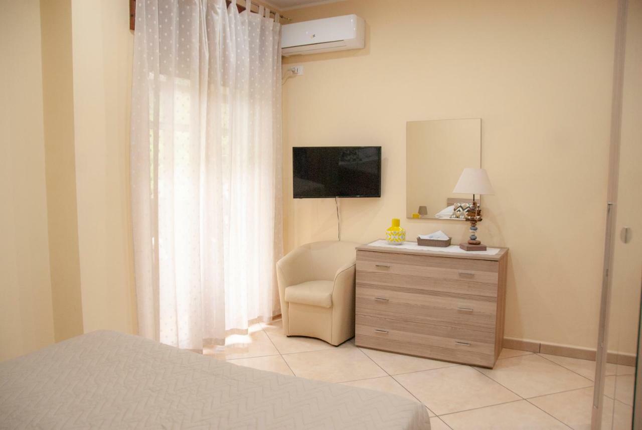 Sorrento Comfort House Con Piscina 外观 照片